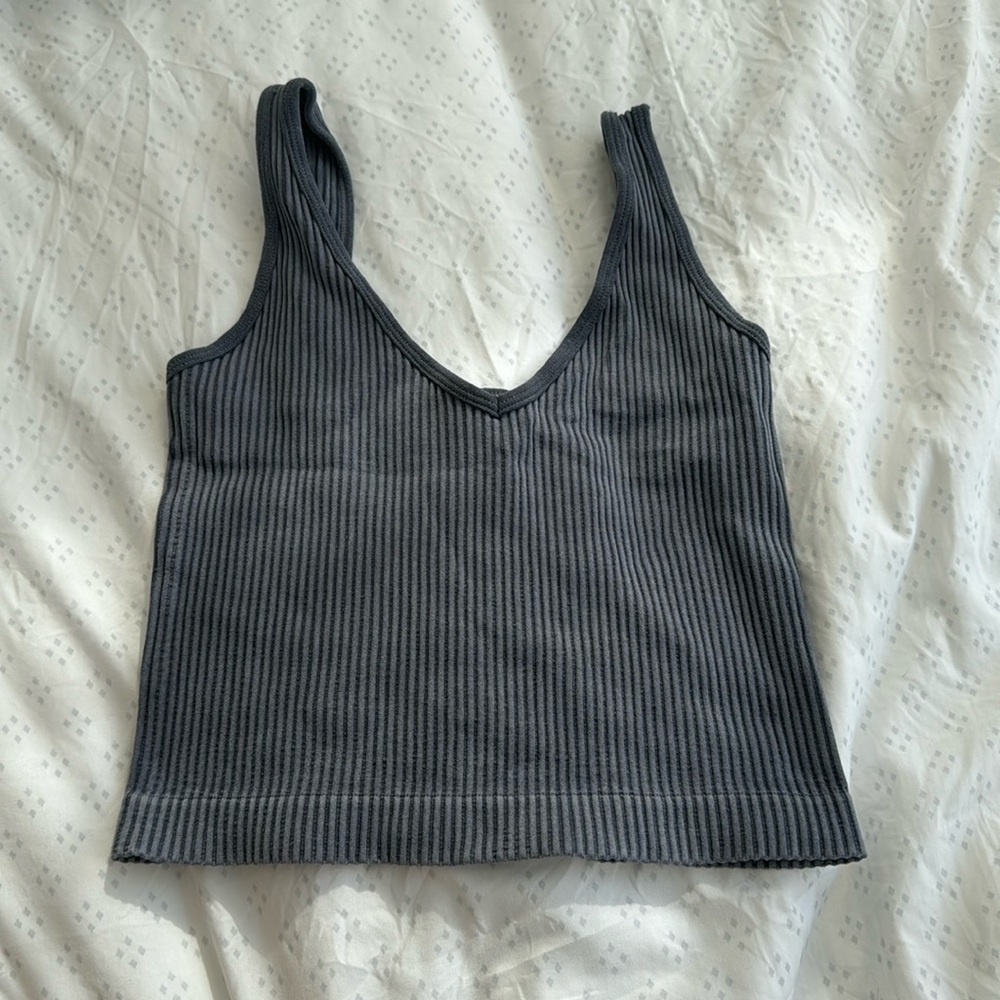 v neck ripped top